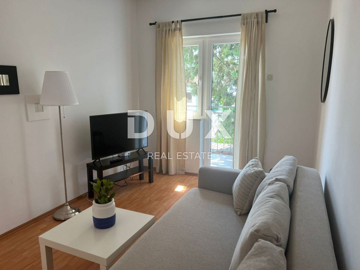 CRIKVENICA - Apartma na odlični lokaciji, 200 m od morja