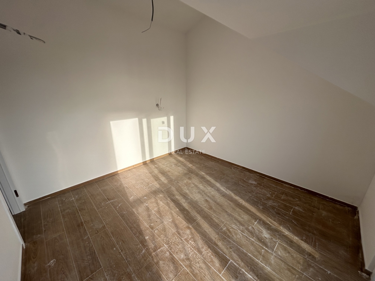 ROGOZNICA, STIVAŠNICA – Penthouse s fenomenalnim pogledom na morje