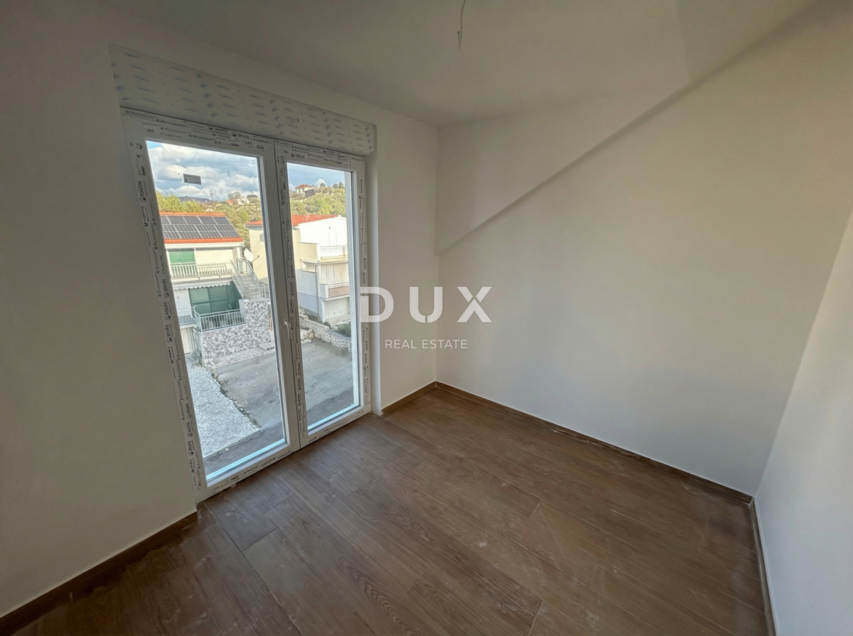 ROGOZNICA, STIVAŠNICA – Penthouse s fenomenalnim pogledom na morje