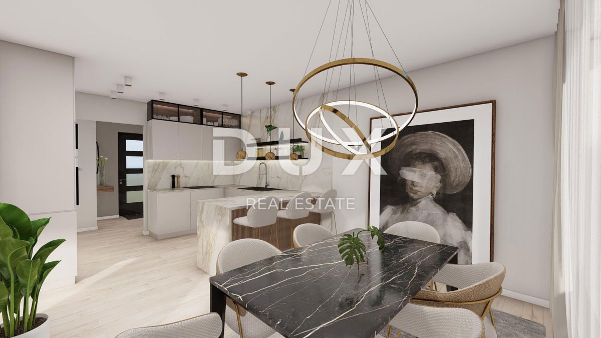 KRALJEVICA - Vila dvojček z bazenom blizu morja!