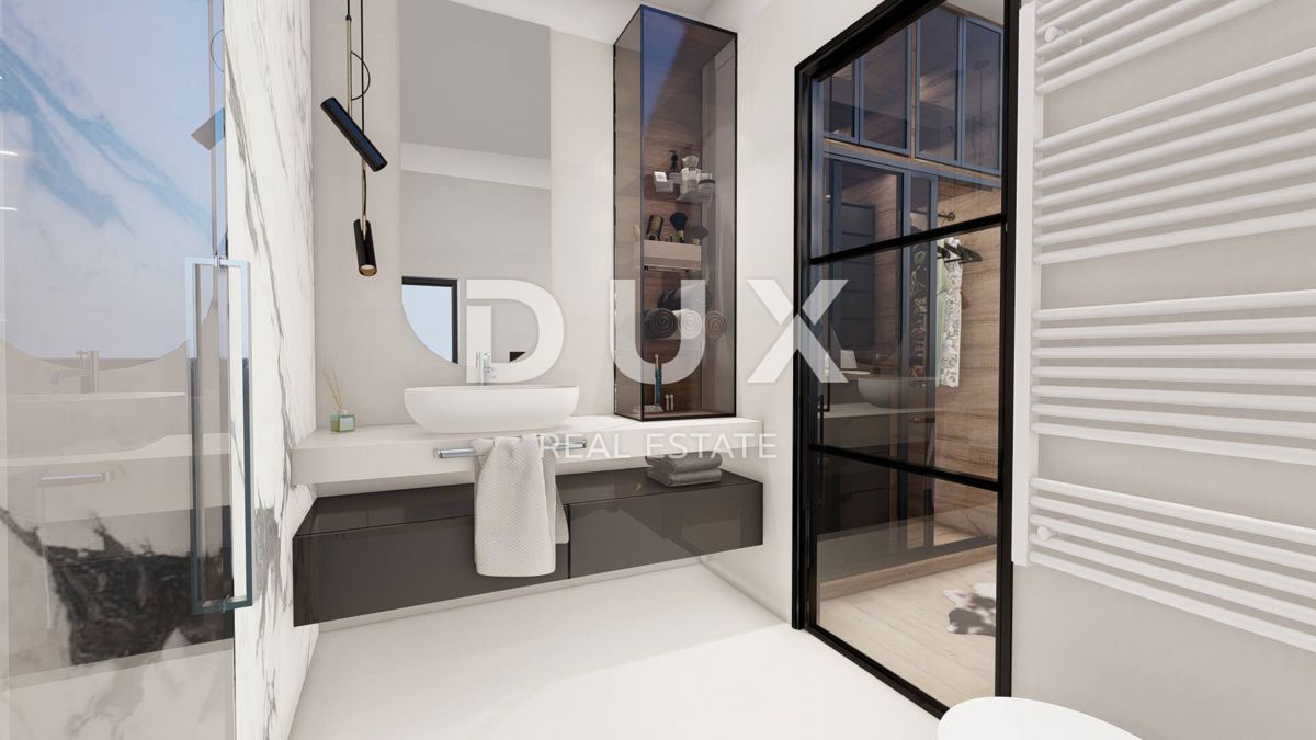 KRALJEVICA - Vila dvojček z bazenom blizu morja!