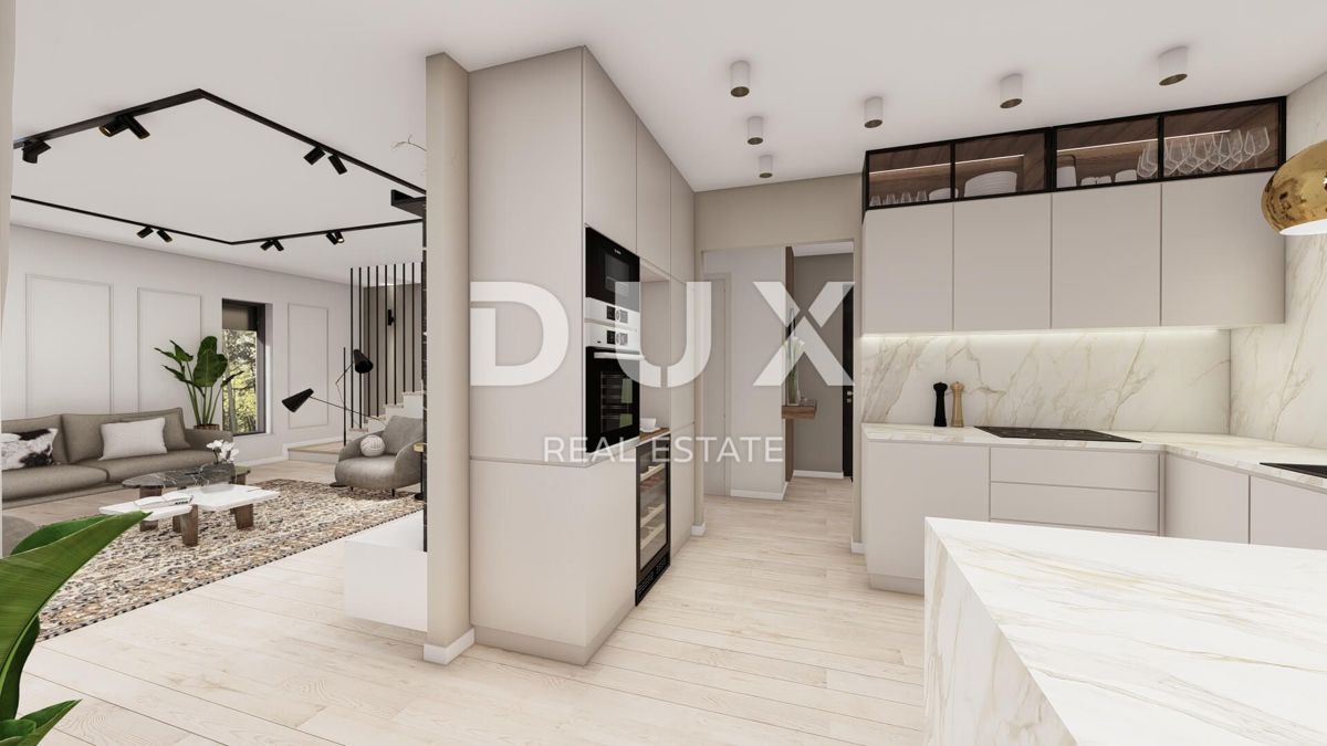 KRALJEVICA - Vila dvojček z bazenom blizu morja!