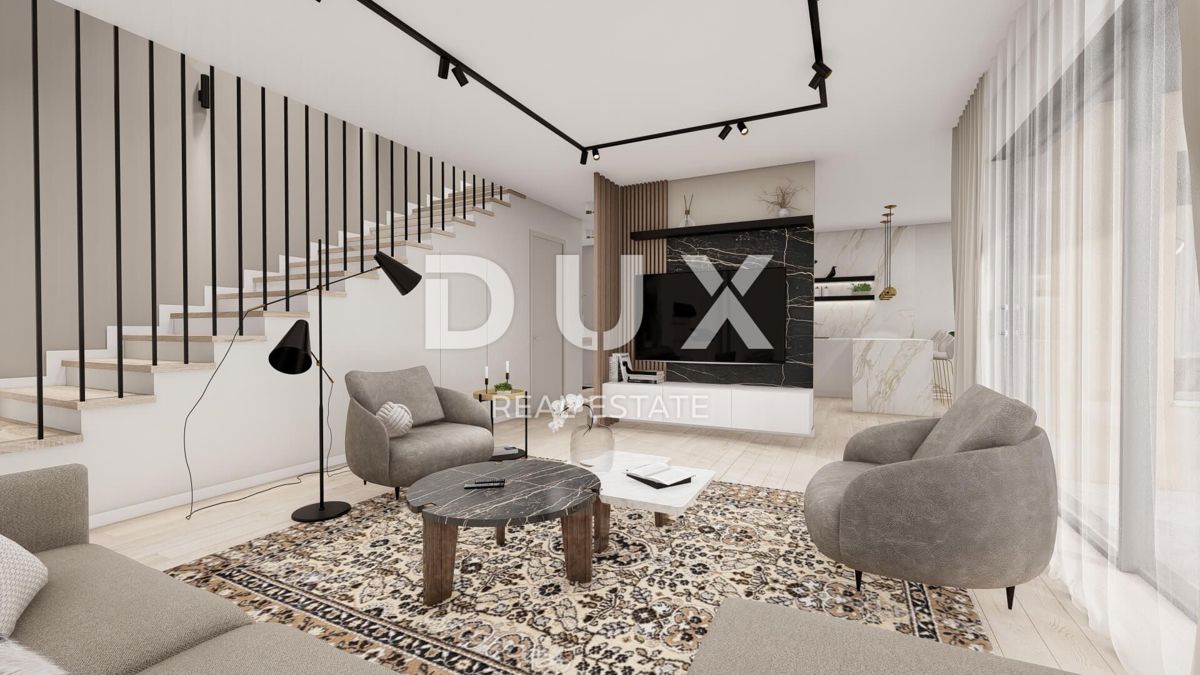 KRALJEVICA - Vila dvojček z bazenom blizu morja!