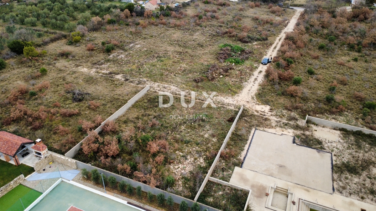 Zemljišče Murvica, Poličnik, 750m2