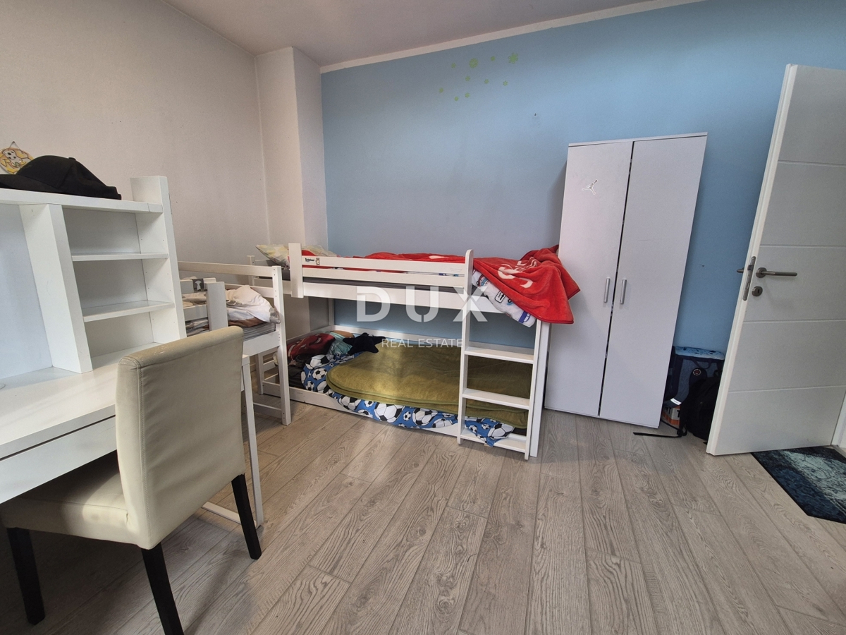 ZADAR, ZEMUNIK - PRILOŽNOST! Prenovljena družinska hiša