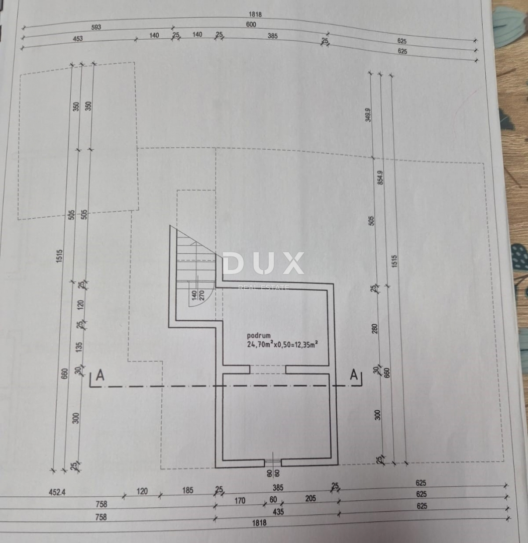 ZADAR, ZEMUNIK - PRILOŽNOST! Prenovljena družinska hiša