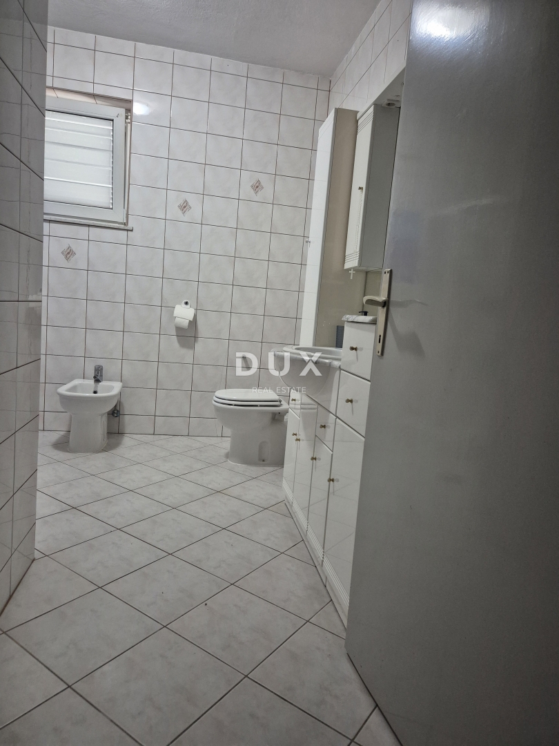 ZADAR, ZEMUNIK - PRILOŽNOST! Prenovljena družinska hiša