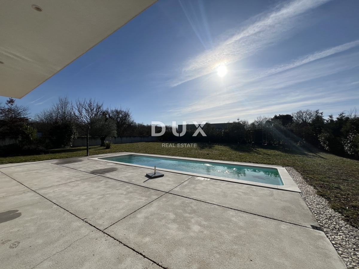 ISTRA, ŽMINJ – Moderna vila z bazenom