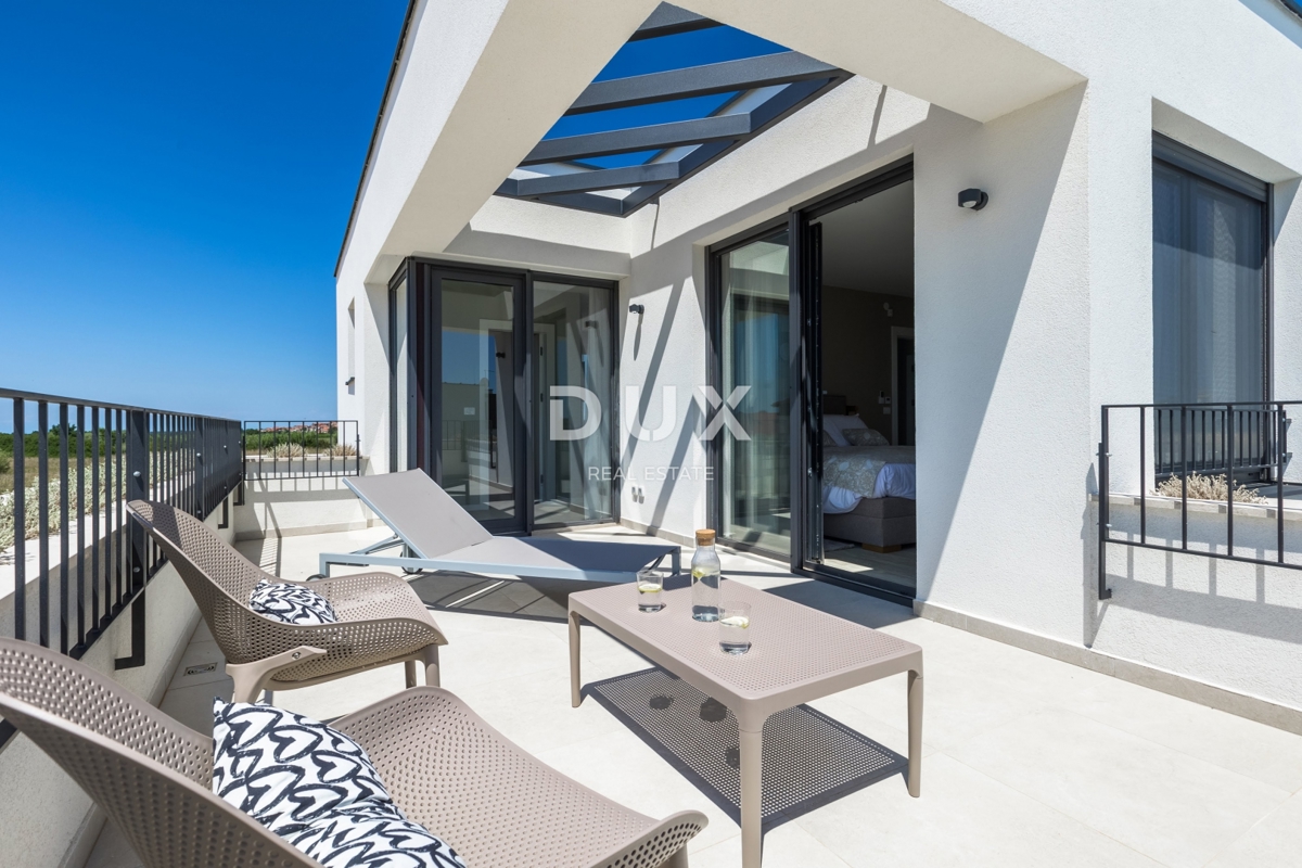 ISTRA, BRTONIGLA - Elegantna vila, popolna kombinacija razkošja in miru