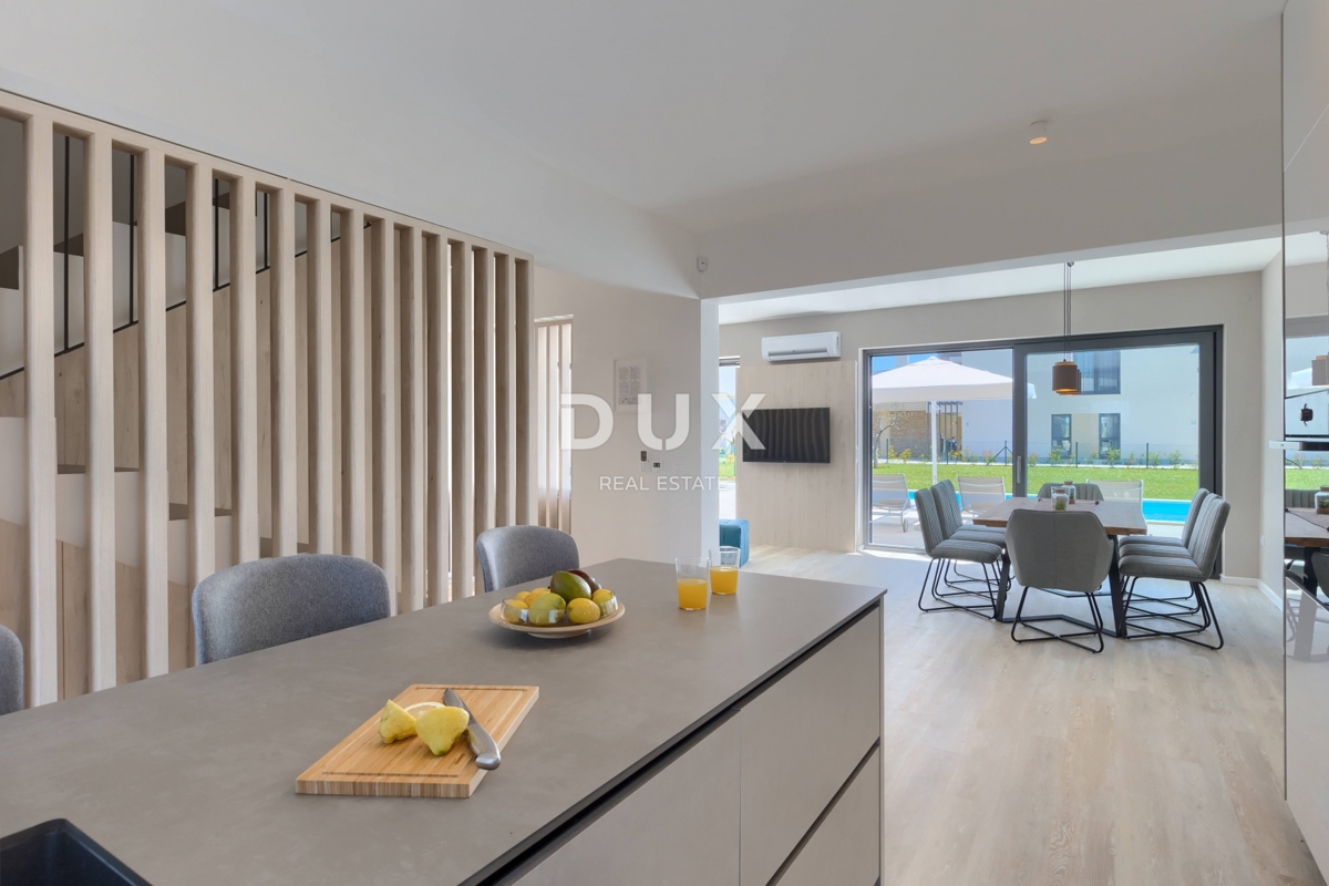 ISTRA, BRTONIGLA - Elegantna vila, popolna kombinacija razkošja in miru