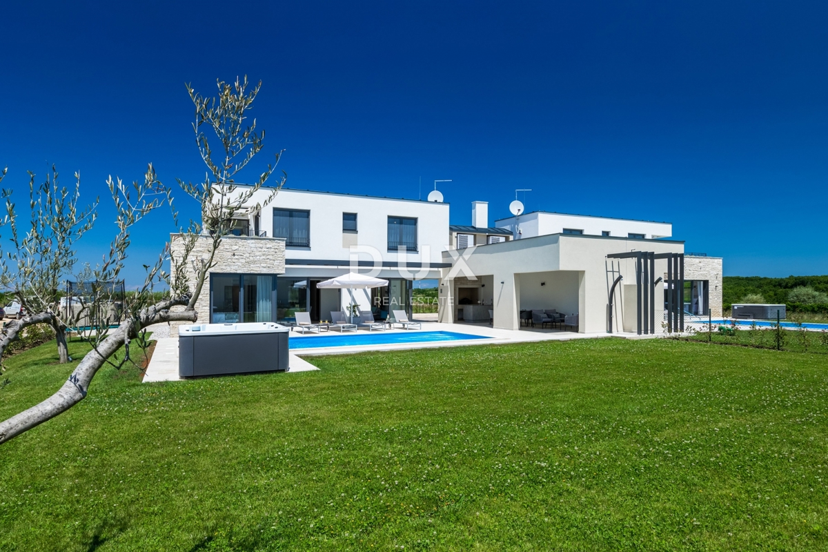 ISTRA, BRTONIGLA - Elegantna vila, popolna kombinacija razkošja in miru