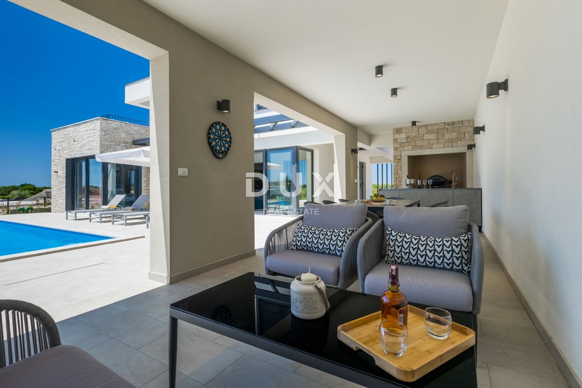 ISTRA, BRTONIGLA - Elegantna vila, popolna kombinacija razkošja in miru