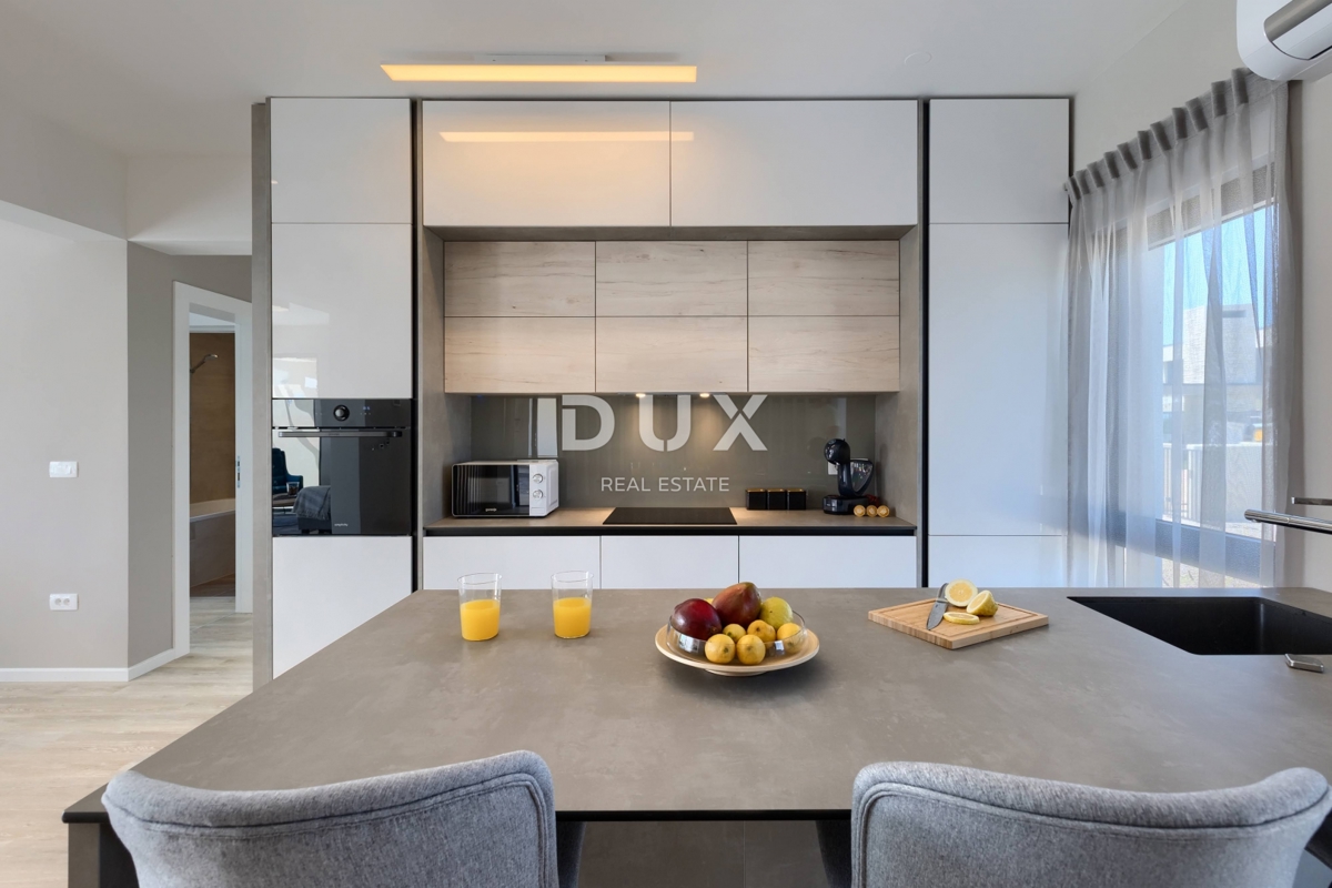 ISTRA, BRTONIGLA - Elegantna vila, popolna kombinacija razkošja in miru