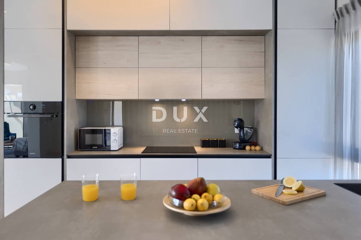 ISTRA, BRTONIGLA - Elegantna vila, popolna kombinacija razkošja in miru