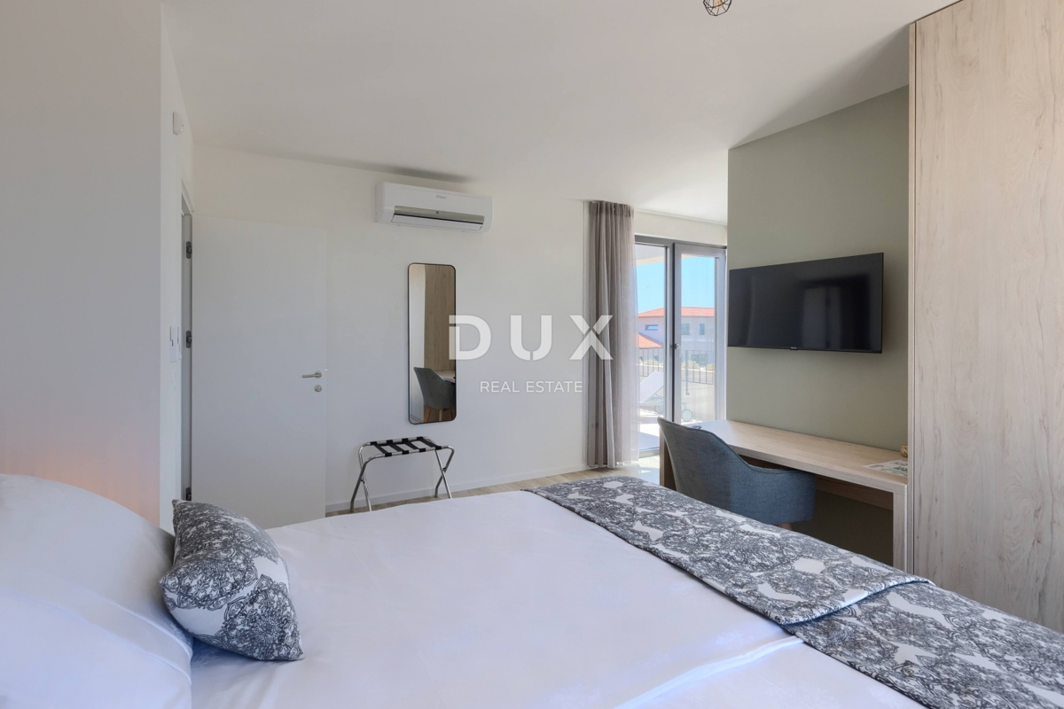 ISTRA, BRTONIGLA - Elegantna vila, popolna kombinacija razkošja in miru