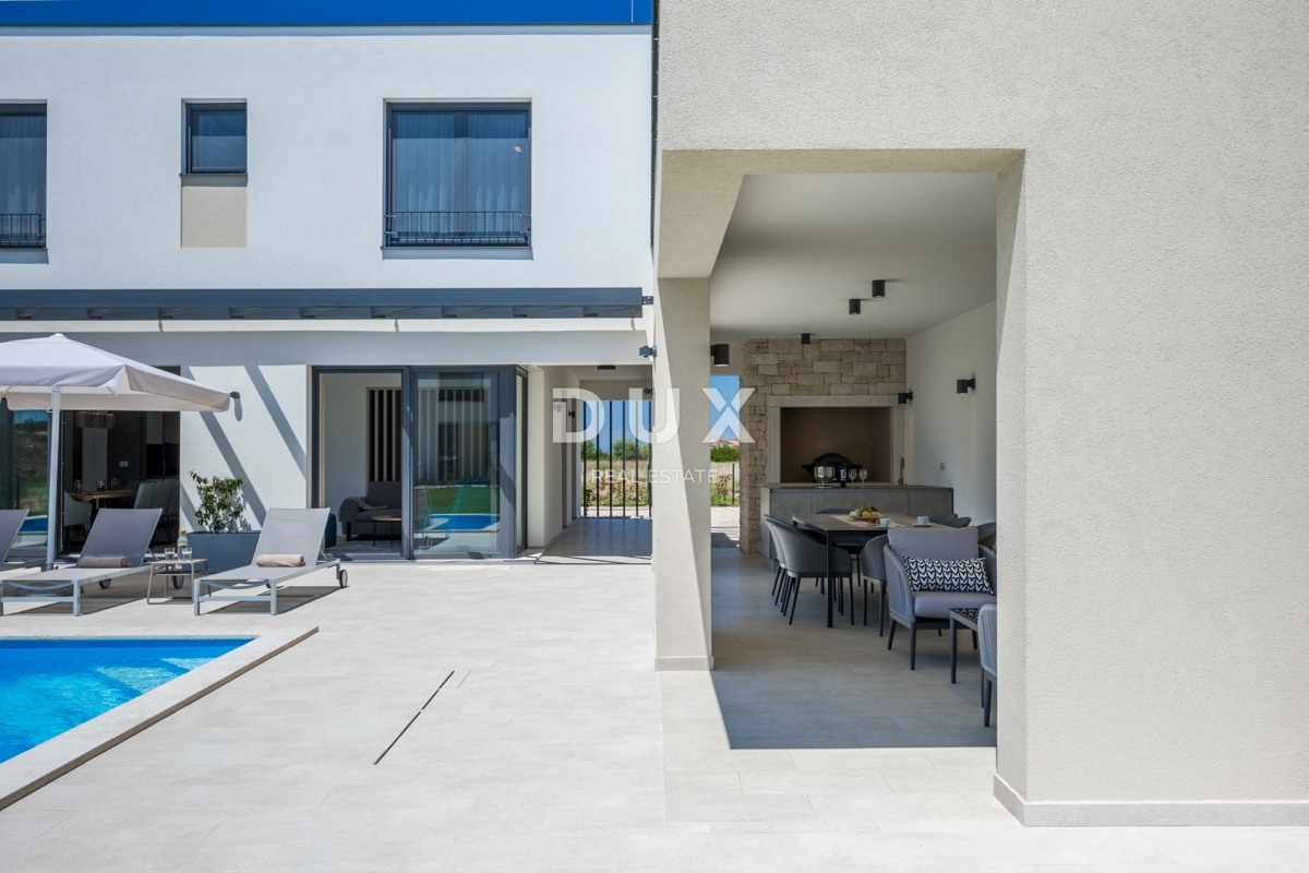 ISTRA, BRTONIGLA - Elegantna vila, popolna kombinacija razkošja in miru