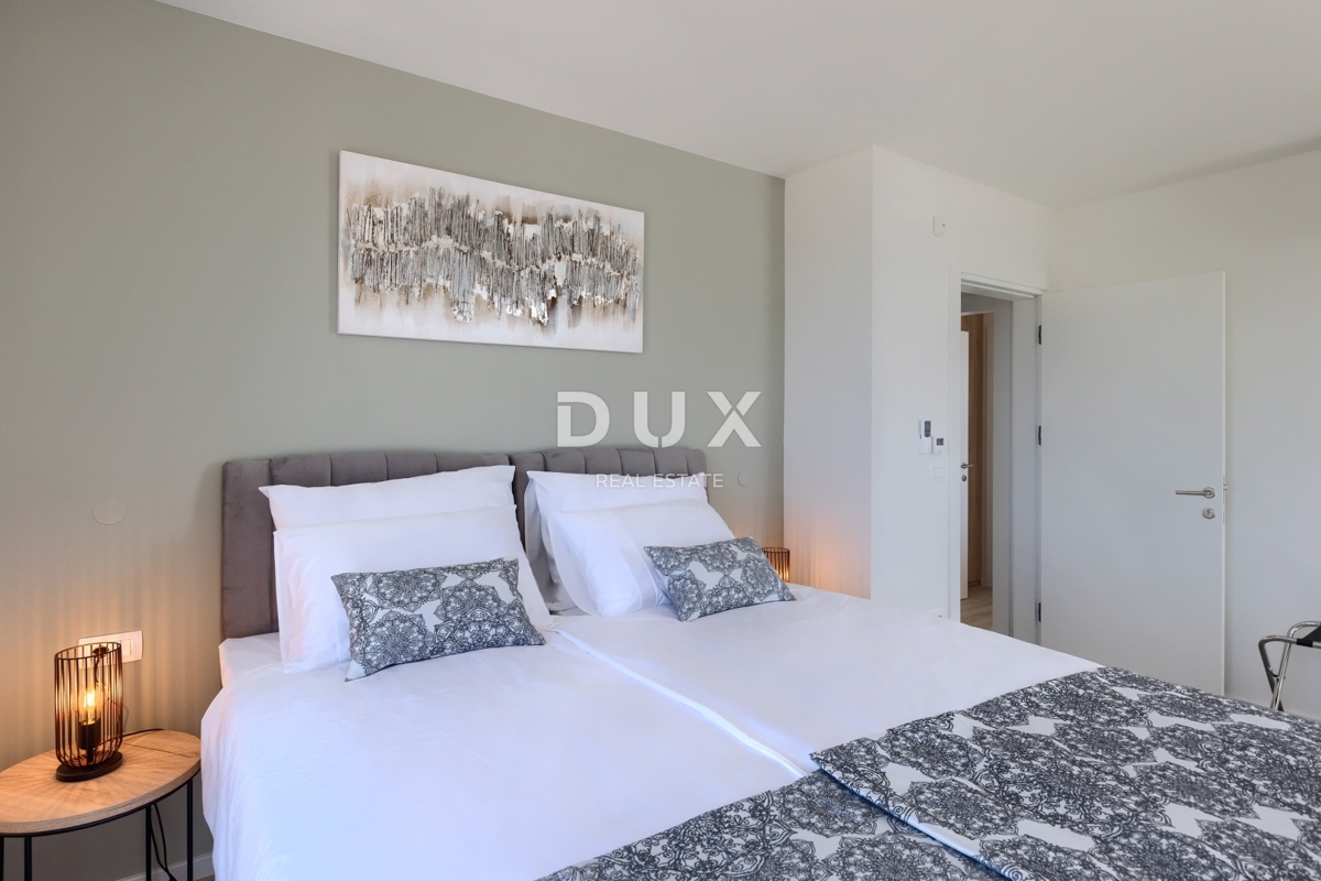 ISTRA, BRTONIGLA - Elegantna vila, popolna kombinacija razkošja in miru