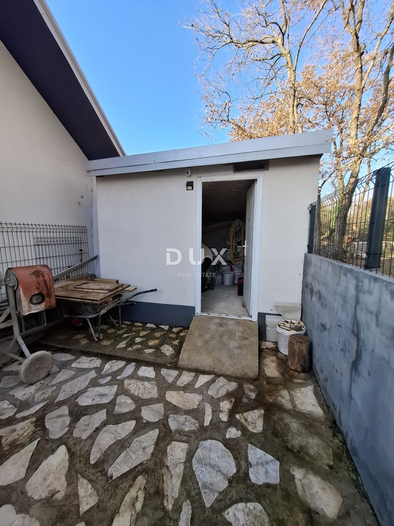 ISTRA, PEROJ - Hiša 42 m2 z garažo na čudoviti lokaciji!