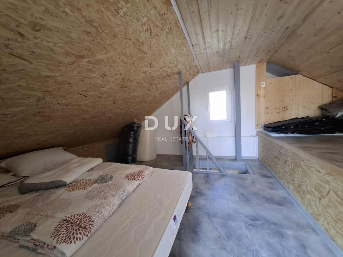 ISTRA, PEROJ - Hiša 42 m2 z garažo na čudoviti lokaciji!