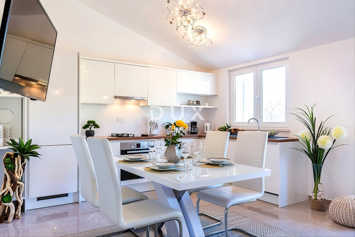 ISTRA, MEDULIN - Hiša z dvema apartmajema 100 metrov od morja