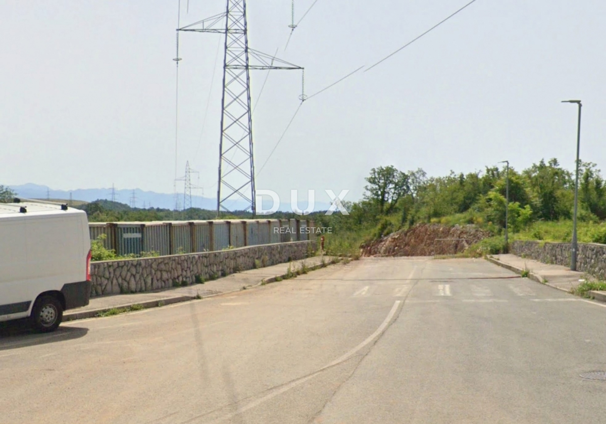 KASTAV - Stavbno zemljišče v industrijski coni