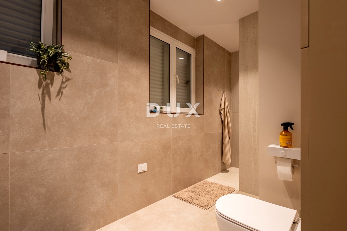 ISTRA, POREČ - Hiša s prostornim vrtom