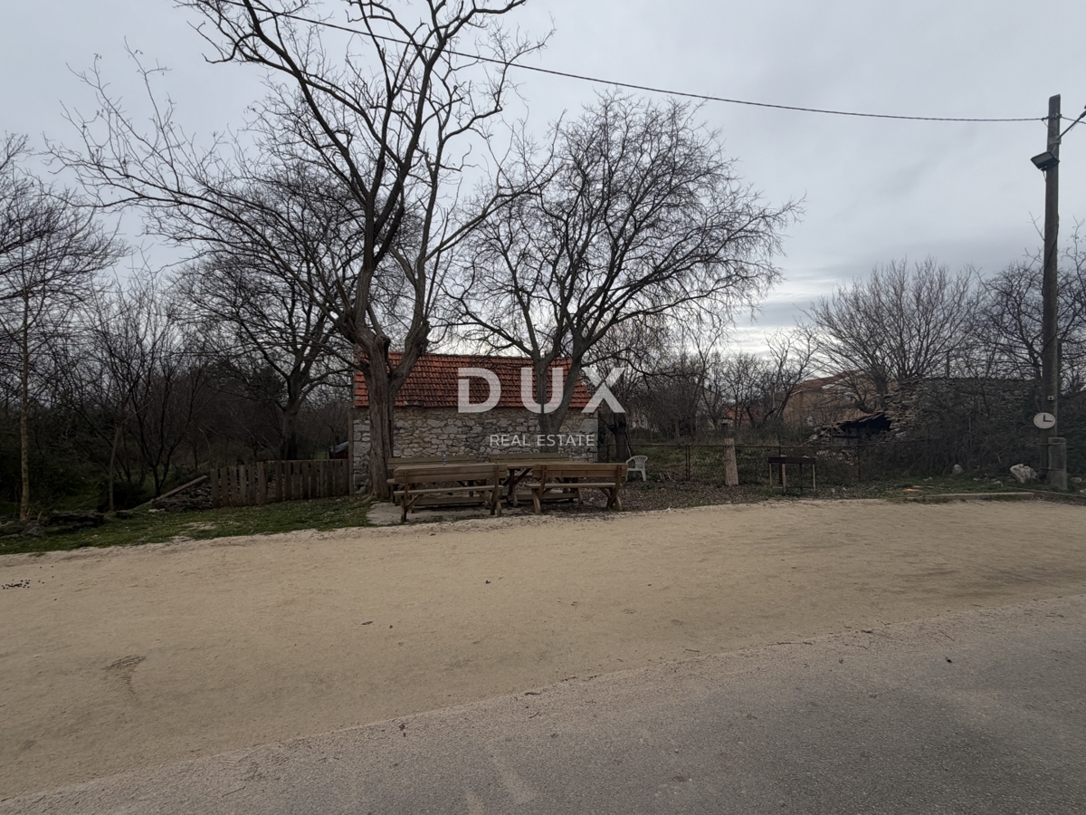 ZADAR, ZEMUNIK DONJI - Zemljišče 2432m²