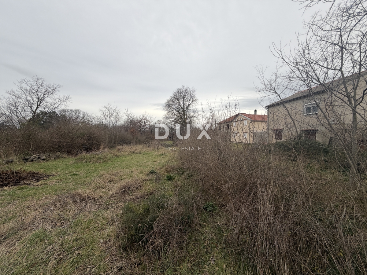 ZADAR, ZEMUNIK DONJI - Zemljišče 2432m²