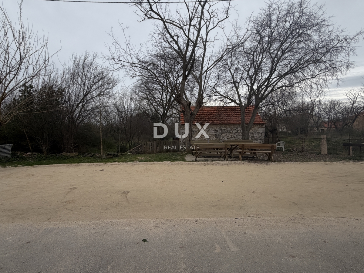 ZADAR, ZEMUNIK DONJI - Zemljišče 2432m²