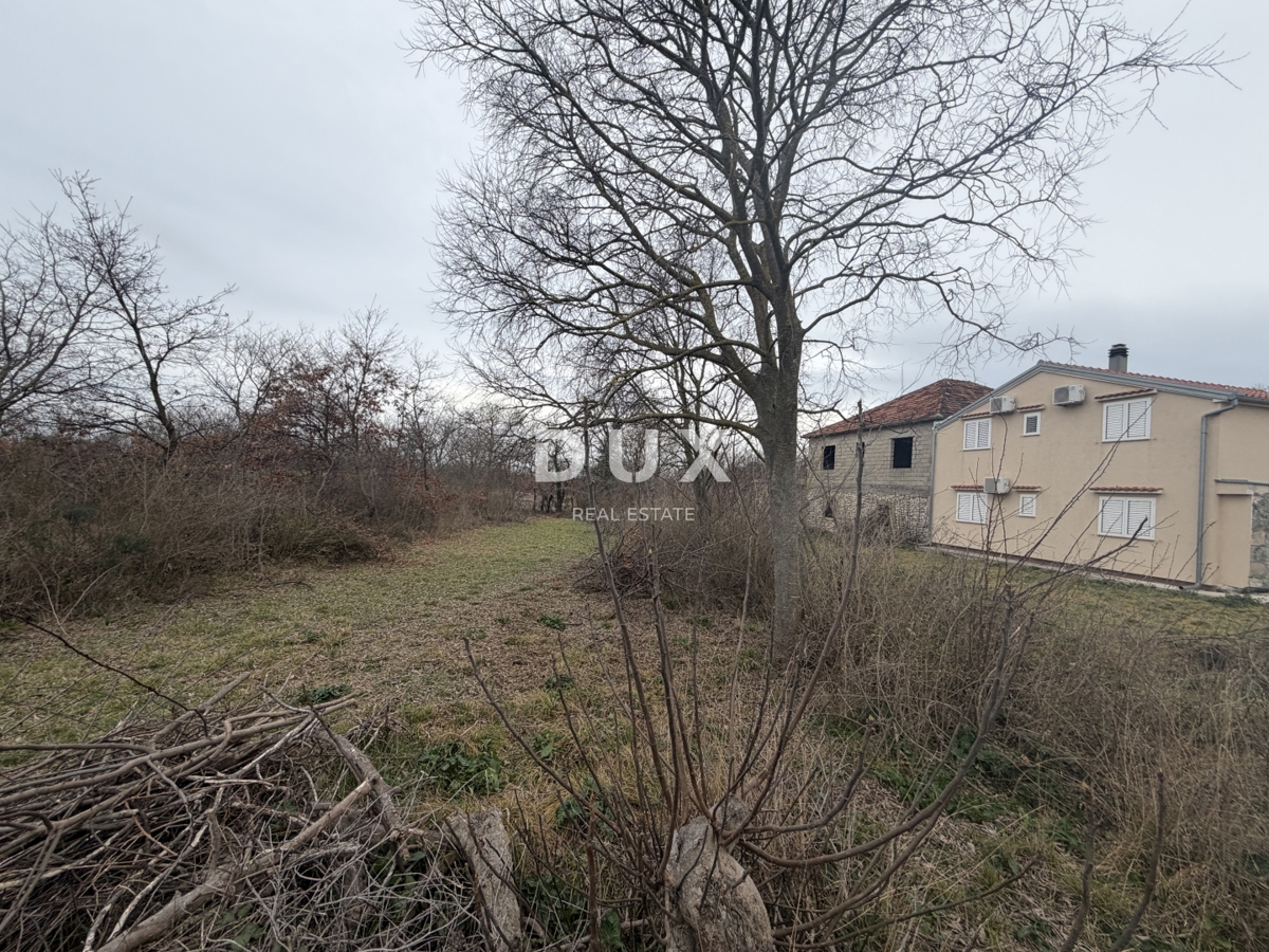 ZADAR, ZEMUNIK DONJI - Zemljišče 2432m²