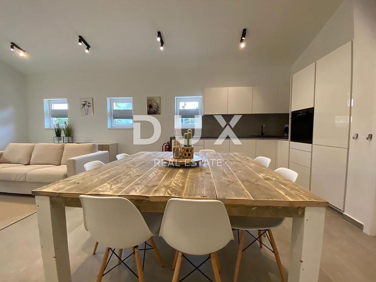 ISTRA, PREMANTURA - Čudovit apartma z dvoriščem