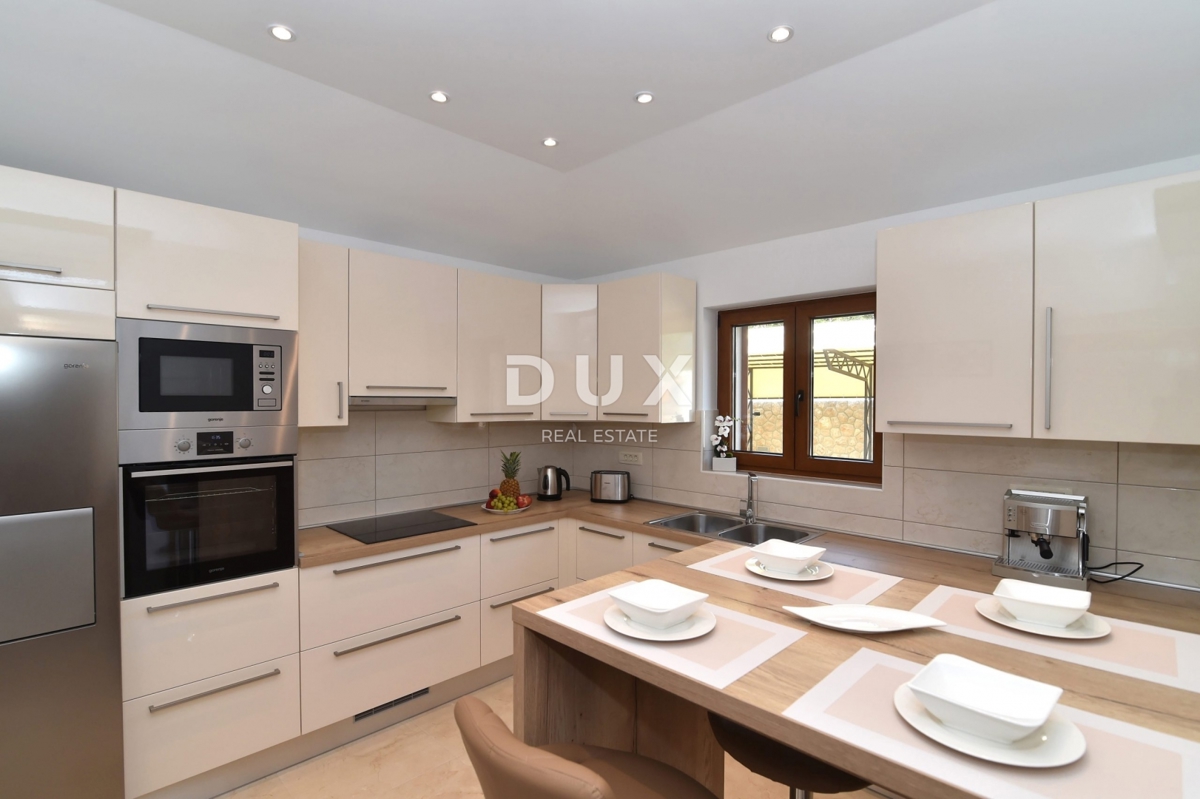 Hiša Brzac, Krk, 350m2