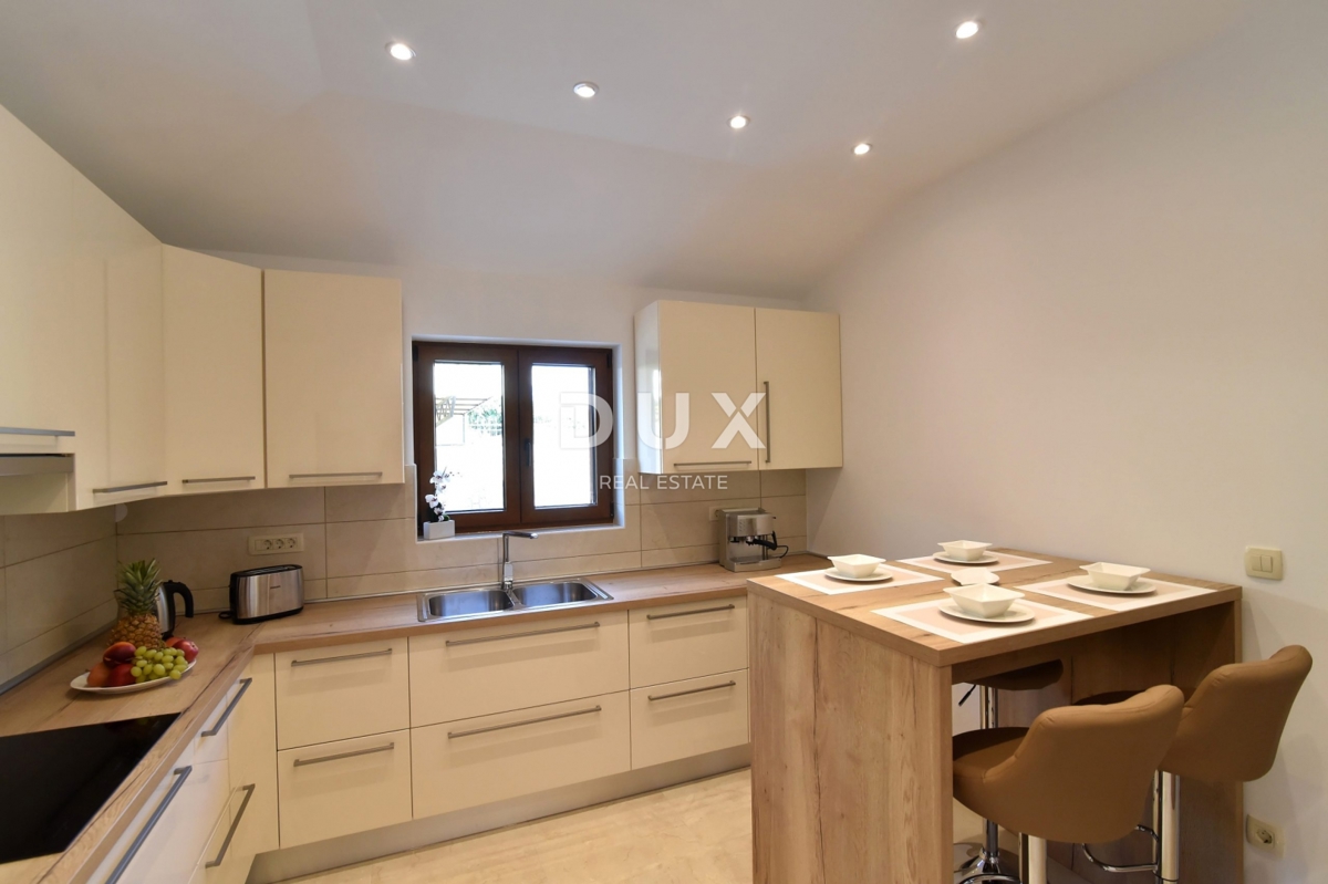 Hiša Brzac, Krk, 350m2