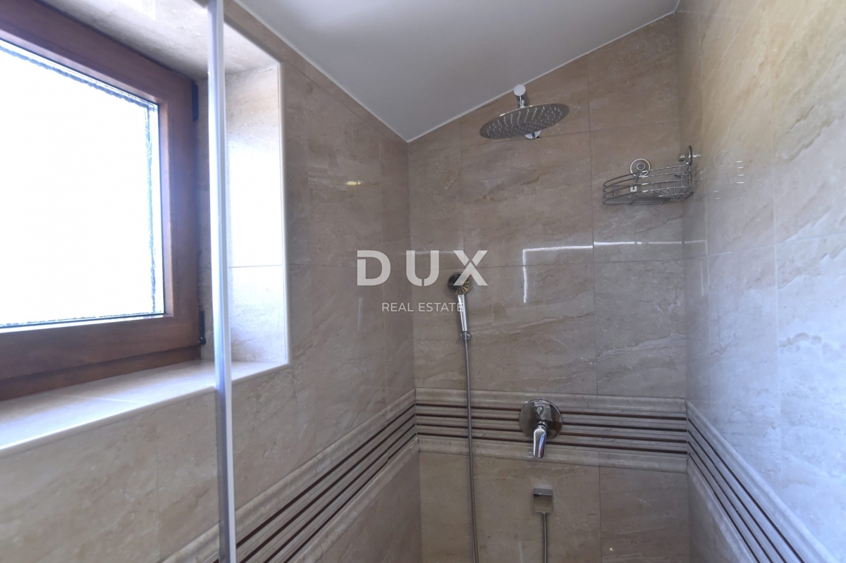 Hiša Brzac, Krk, 350m2