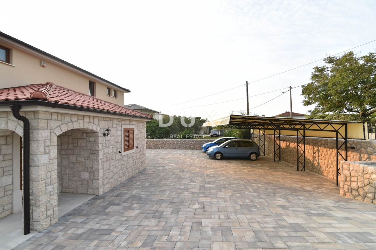 Hiša Brzac, Krk, 350m2