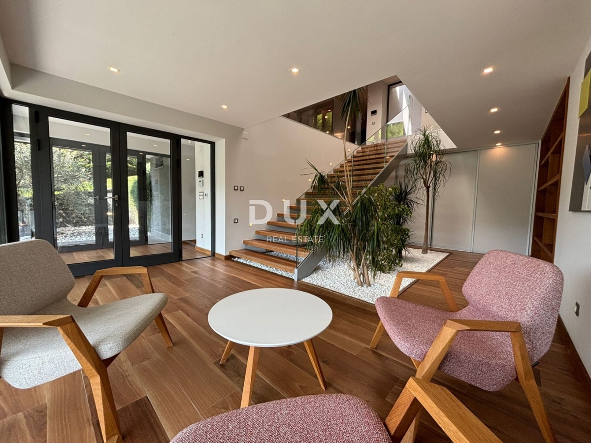 ZAGREB - Prestižna vila na odlični lokaciji!