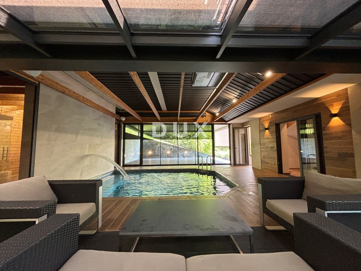 ZAGREB - Prestižna vila na odlični lokaciji!