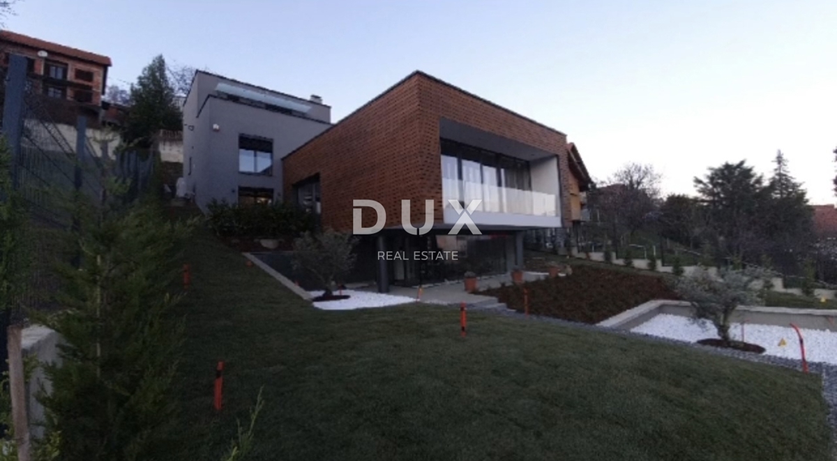 ZAGREB - Prestižna vila na odlični lokaciji!