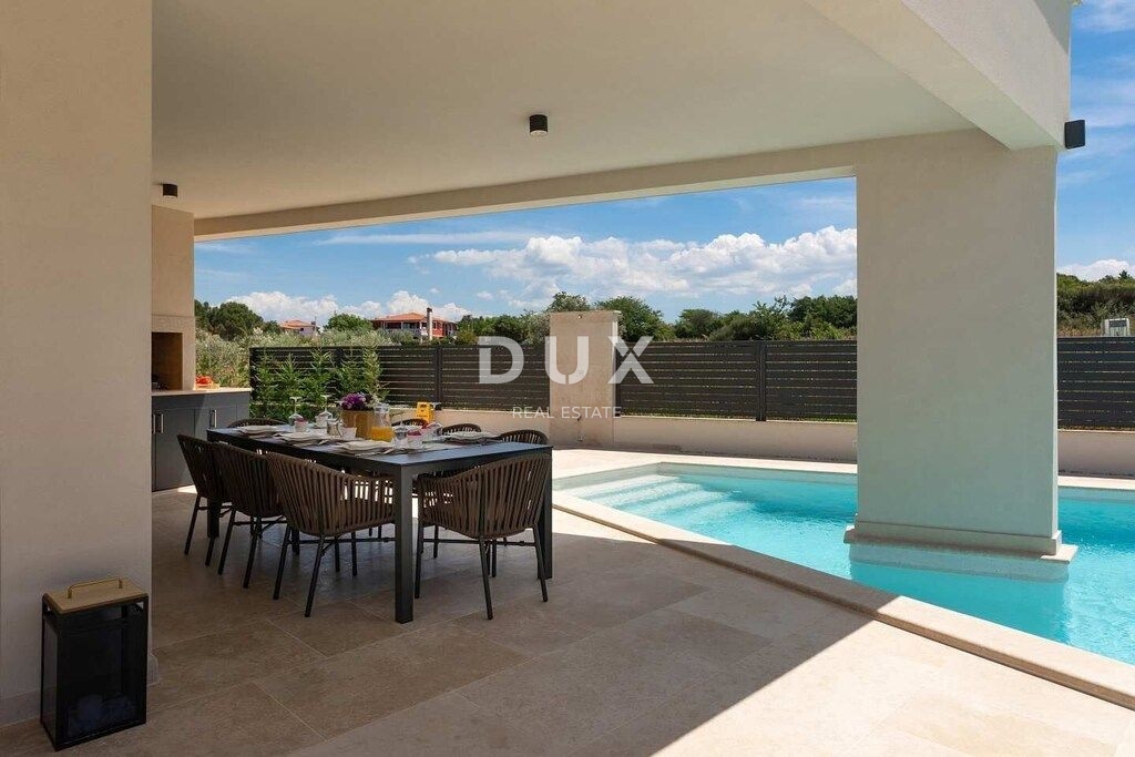 ISTRA, POREČ - Luksuzna moderna hiša z bazenom in strešno teraso s pogledom na morje