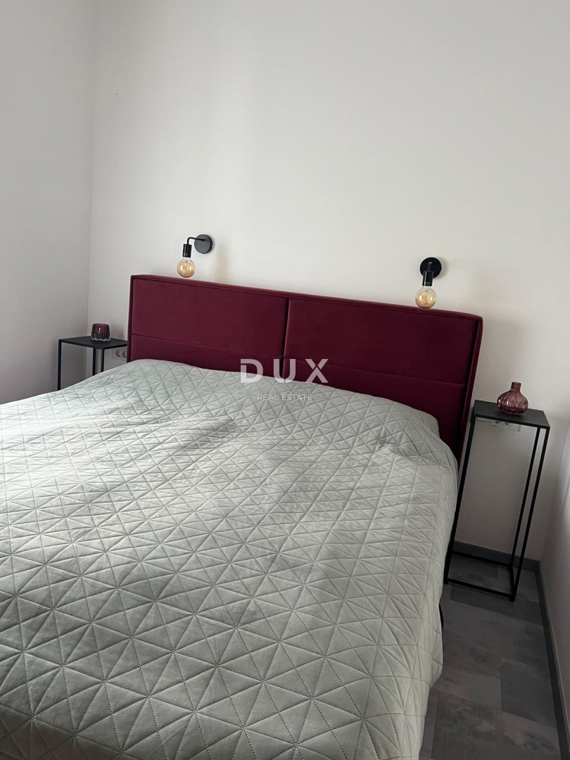 ŠIBENIK, VODICE - Stanovanje v pritličju z vrtom, teraso in 2 parkirnima mestoma