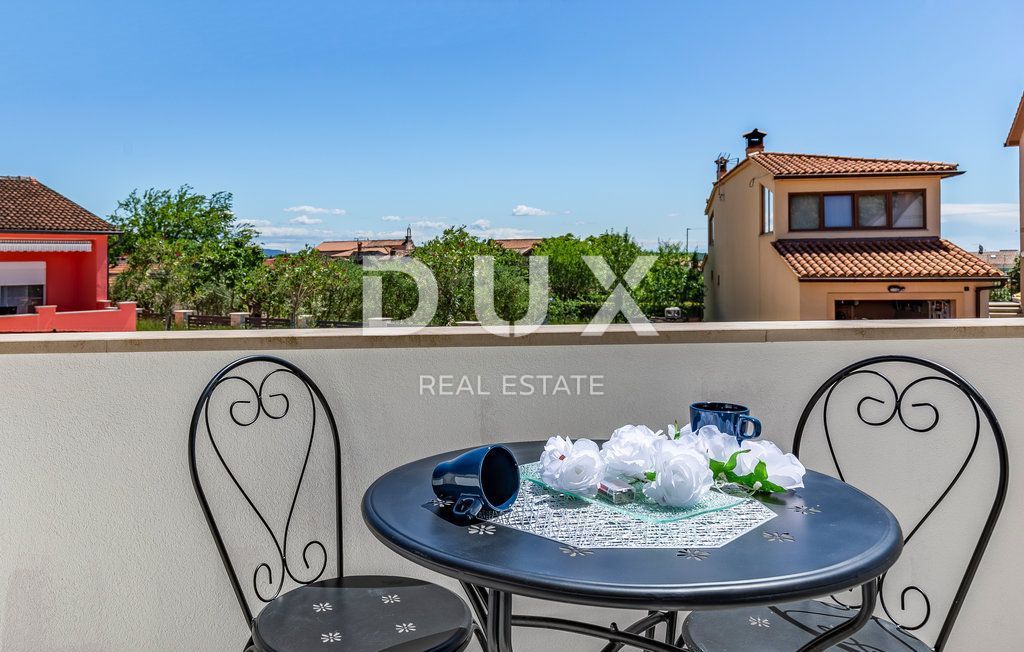 ISTRA, MARČANA - Novo obnovljena hiša z bazenom