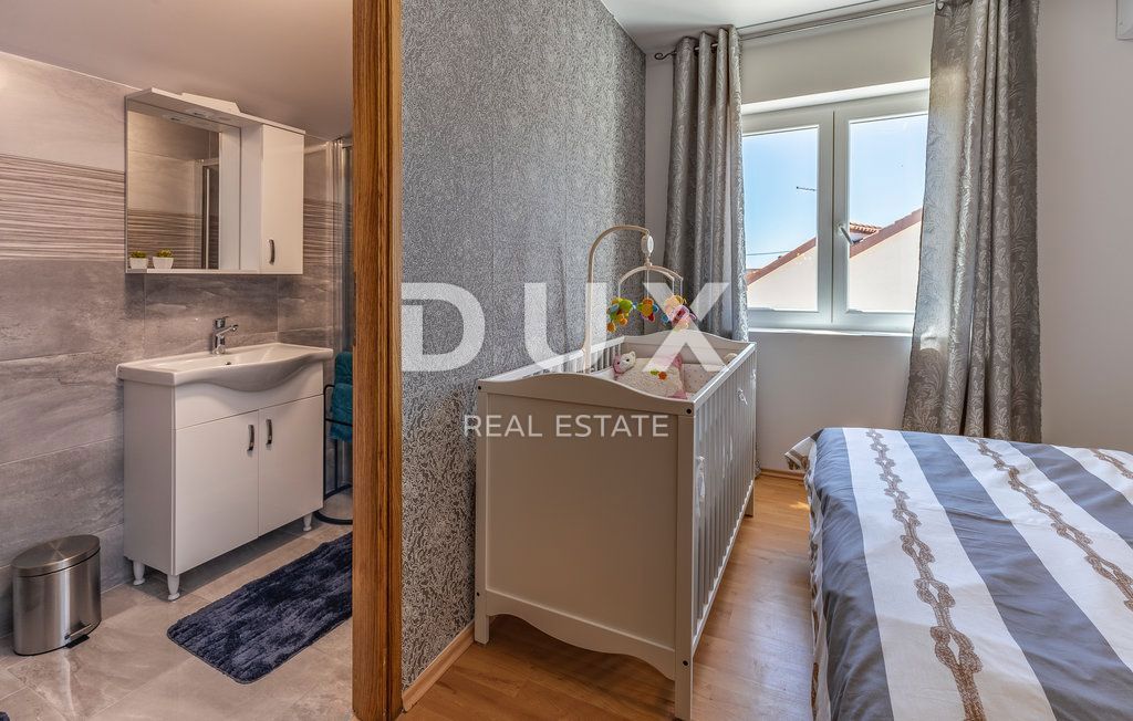 ISTRA, MARČANA - Novo obnovljena hiša z bazenom