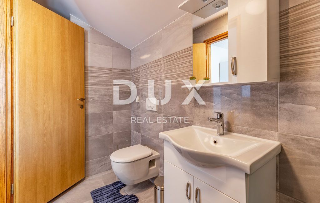 ISTRA, MARČANA - Novo obnovljena hiša z bazenom