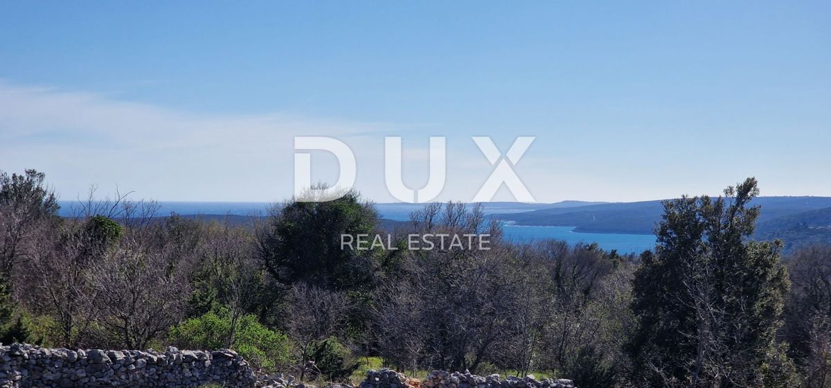 ISTRA, RABAC - Prostorno gradbeno zemljišče z gradbenim dovoljenjem - Pogled na morje!