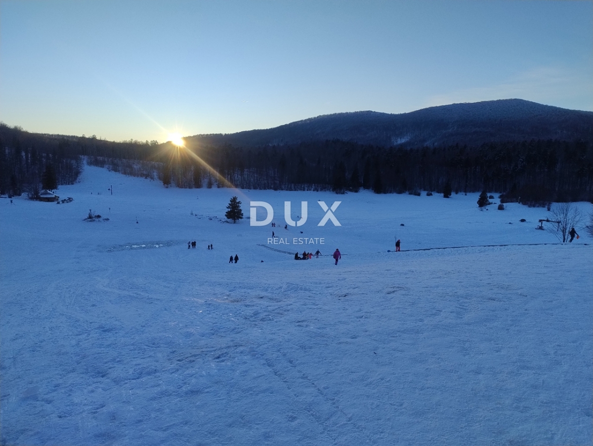 RIJEKA, PODHUM - zemljišče 6300 m2 Smučarski center Platak