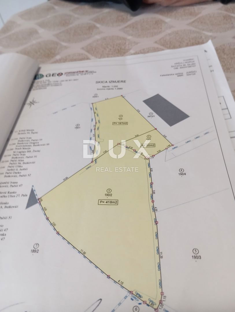 ISTRA, SVETVINČENAT - Zemljišče v mirni istrski vasici