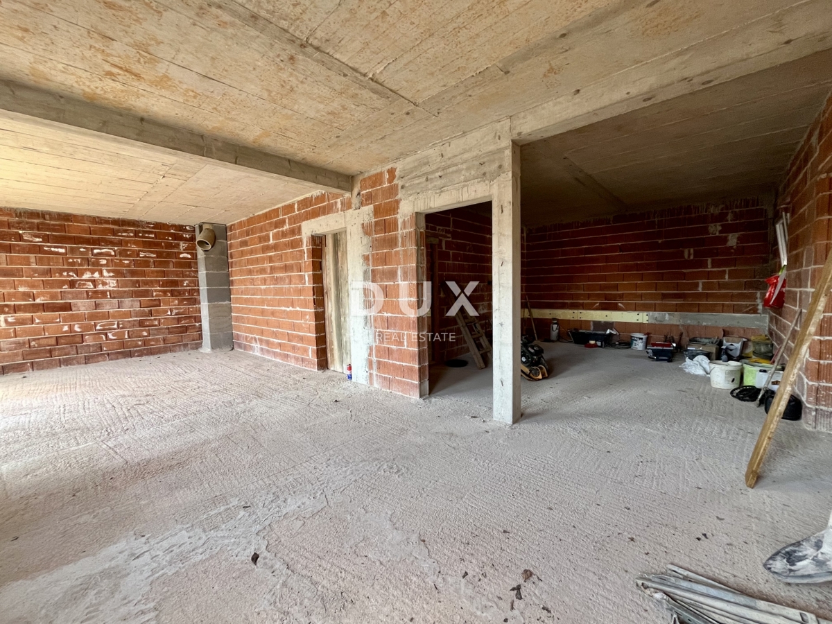 RIJEKA, SRDOČI - Novogradnja s 3 spalnicami in dnevno sobo z balkonom