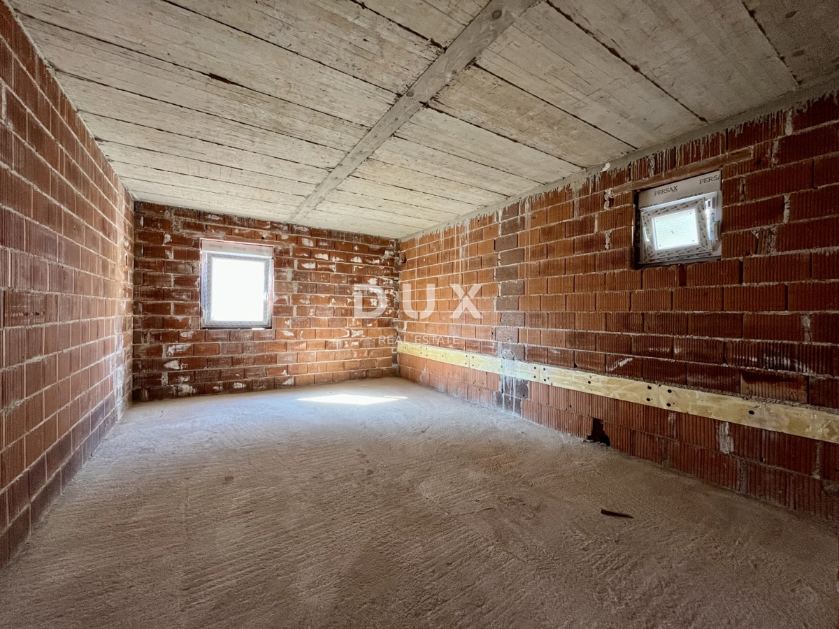 RIJEKA, SRDOČI - Novogradnja s 3 spalnicami in dnevno sobo z balkonom