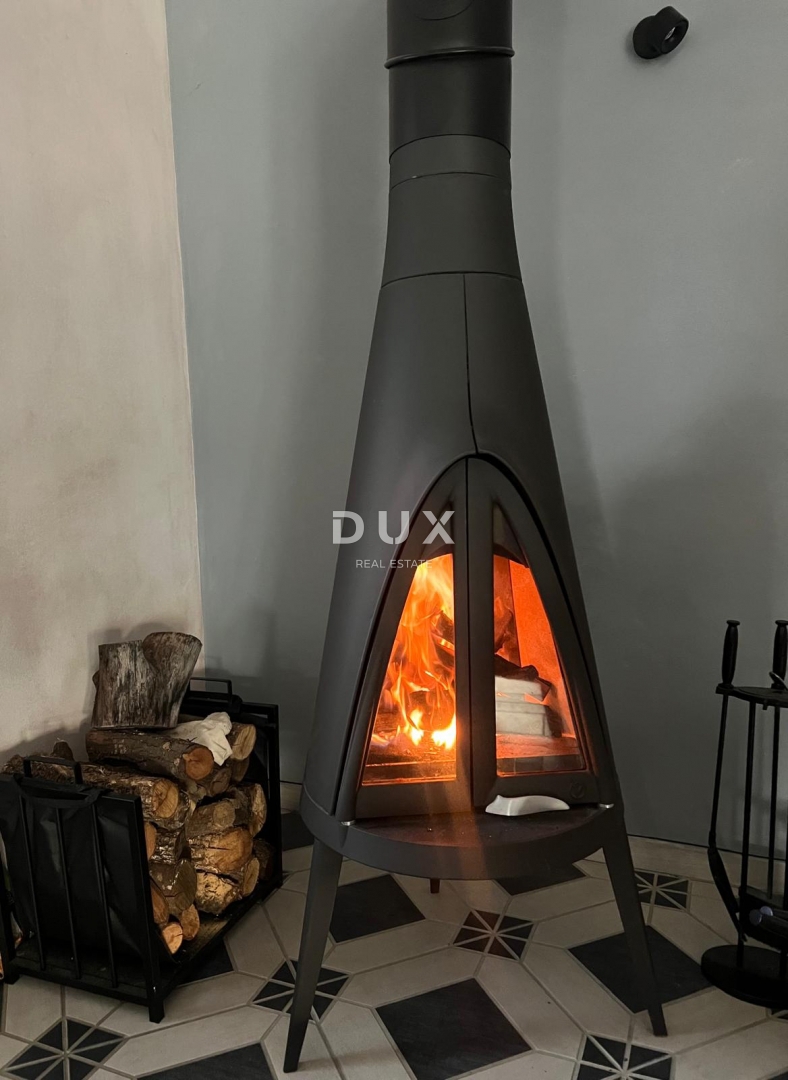 ISTRA, LABIN - Hiša z bazenom na mirni lokaciji