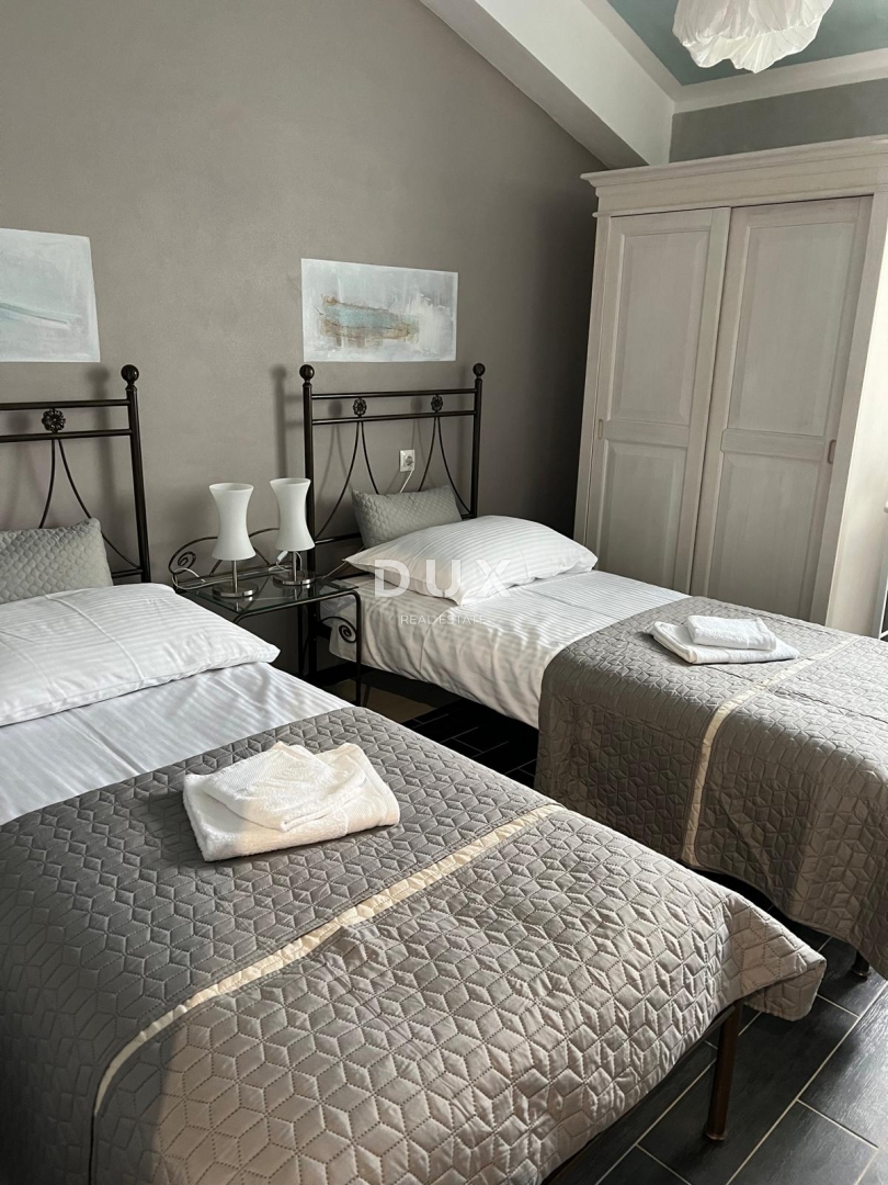 ISTRA, LABIN - Hiša z bazenom na mirni lokaciji